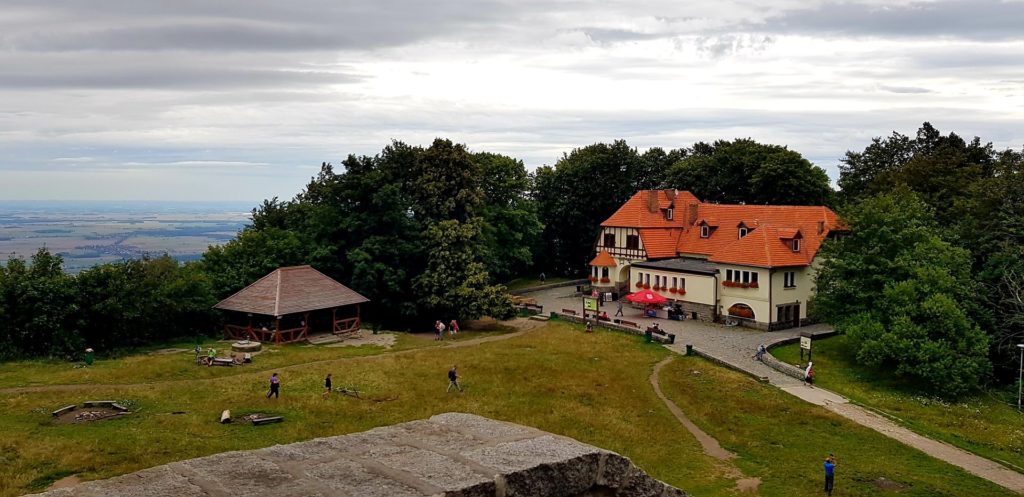 Widok na Ślężę.