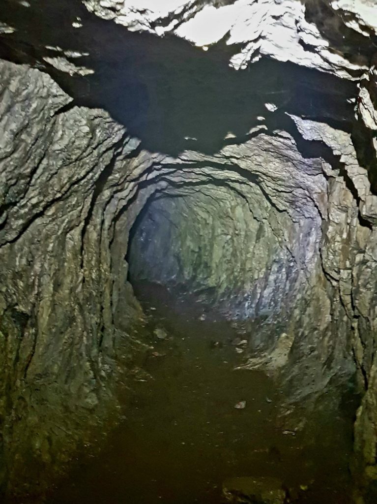 Tunel opuszczonej kopalni niedaleko Oslo.