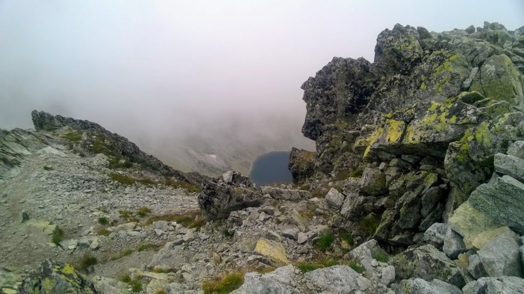 Widok na szlak sklany z góry w tatrach słowackich.