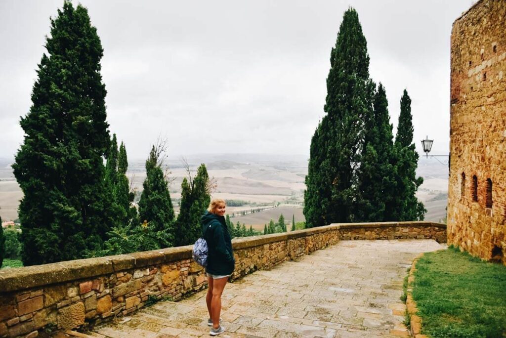 Toskania Pienza widok na Val d’Orcia z tarasu za katedra