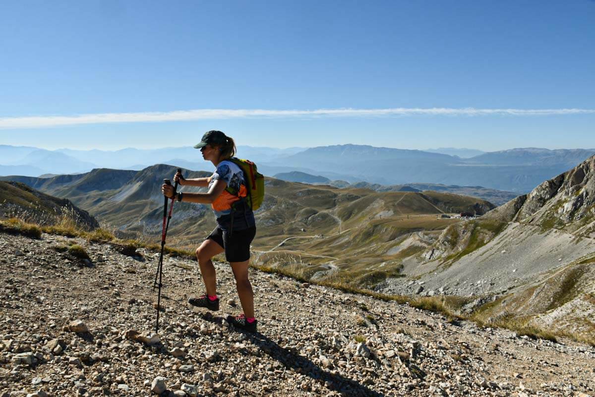 Turystka w Apeninach.