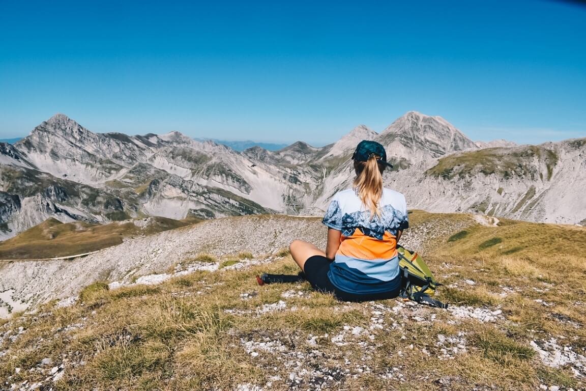 Turystka w Apeninach.