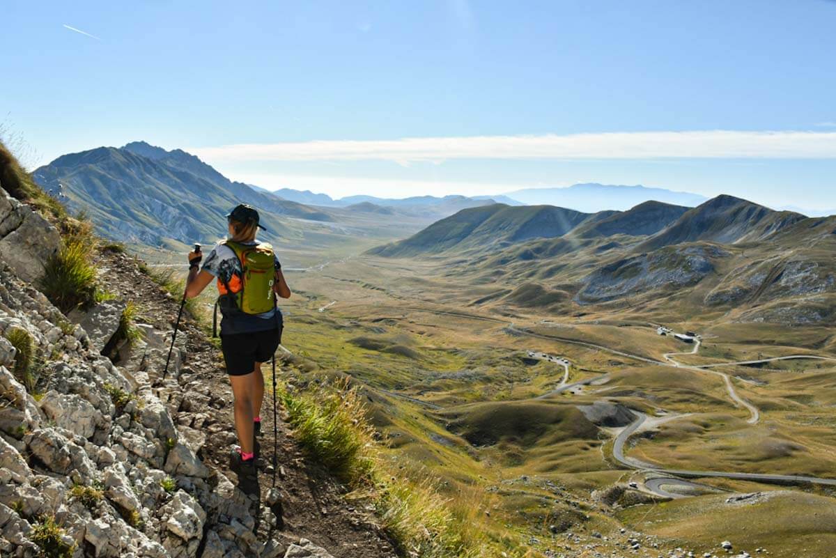 Turystka w Apeninach.