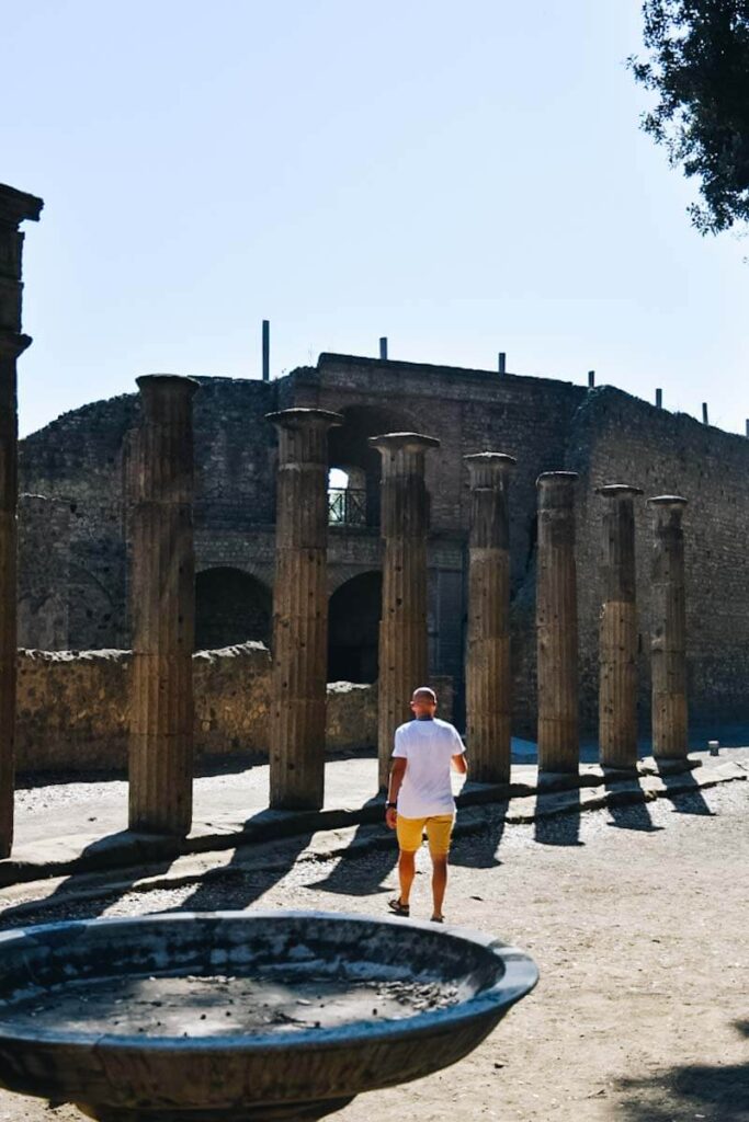 Pompeje starożytne ruiny.