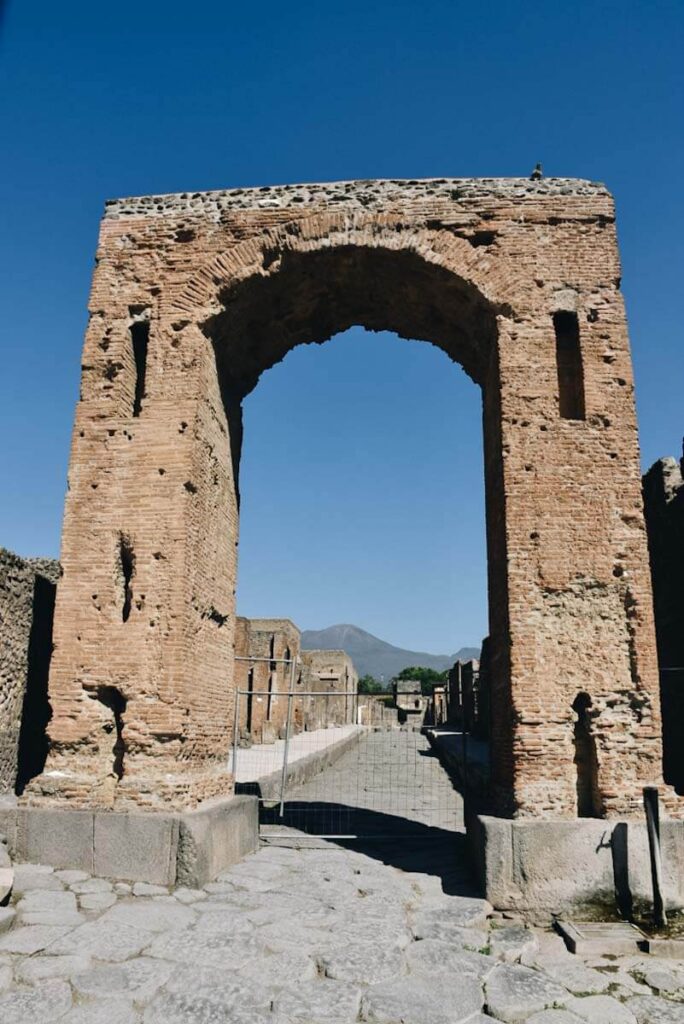 Pompeje starożytne ruiny.