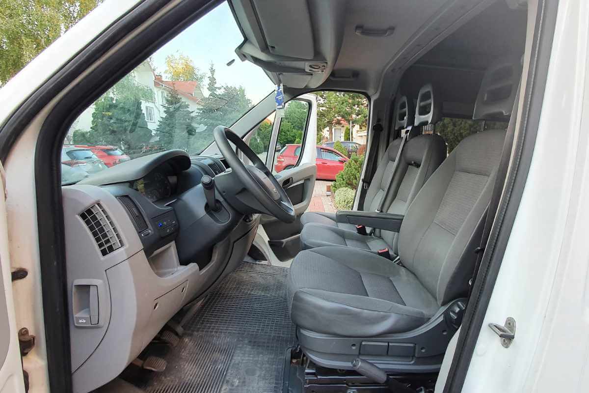 Citroen Jumper wnętrze.