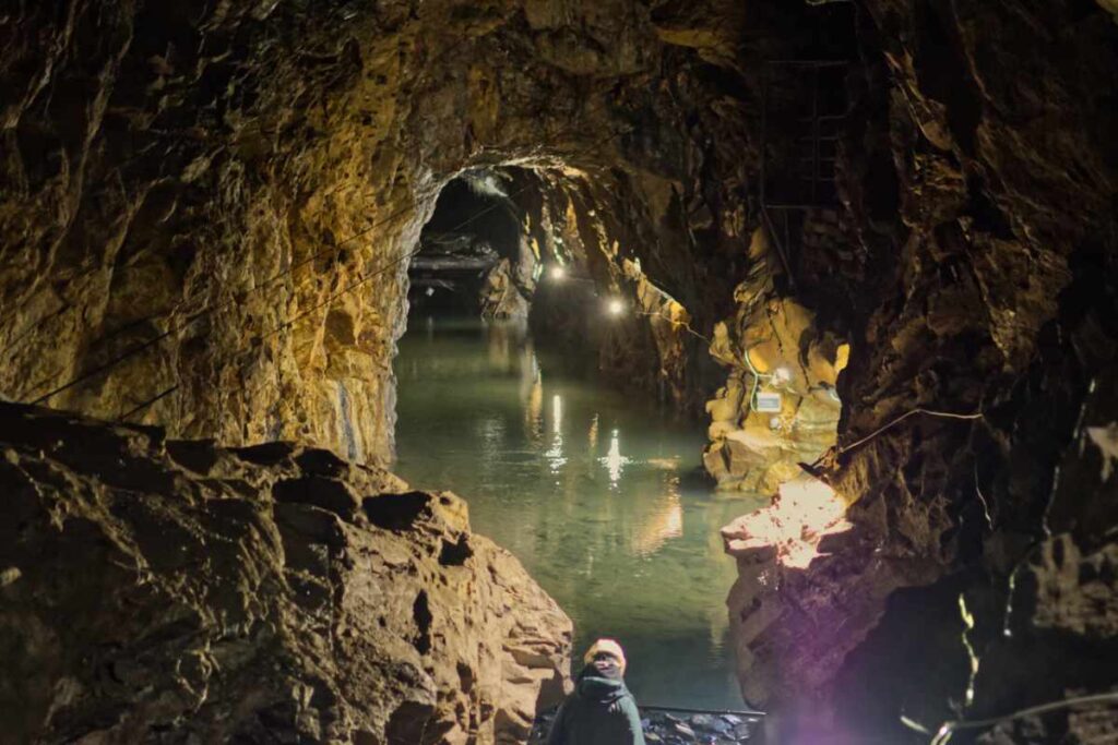 Zatopione podziemia na Dolnym Śląsku, projekt Riese, Włodarz.