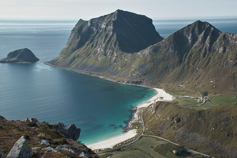 Lofoty, plaża Haukland.