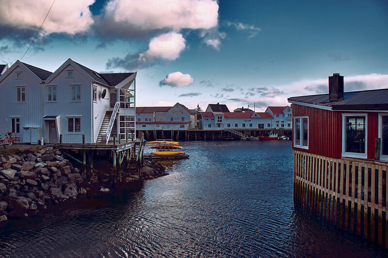 Lofoty, miasteczko Henningsvær.