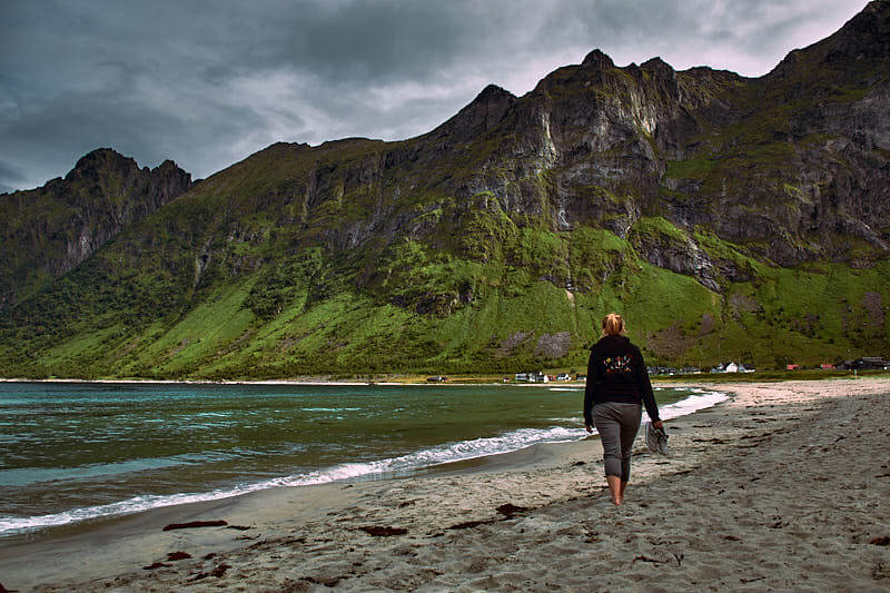 Plaża Ersfjord na wyspie Senja.