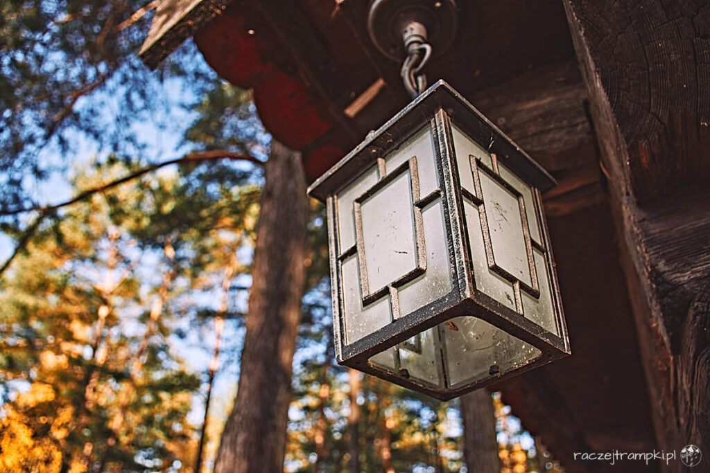 Zabytkowa lampa