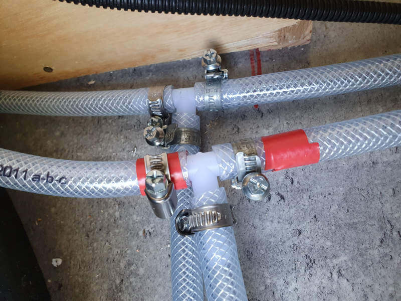 Instalacja wodna w kamperze - przewody.