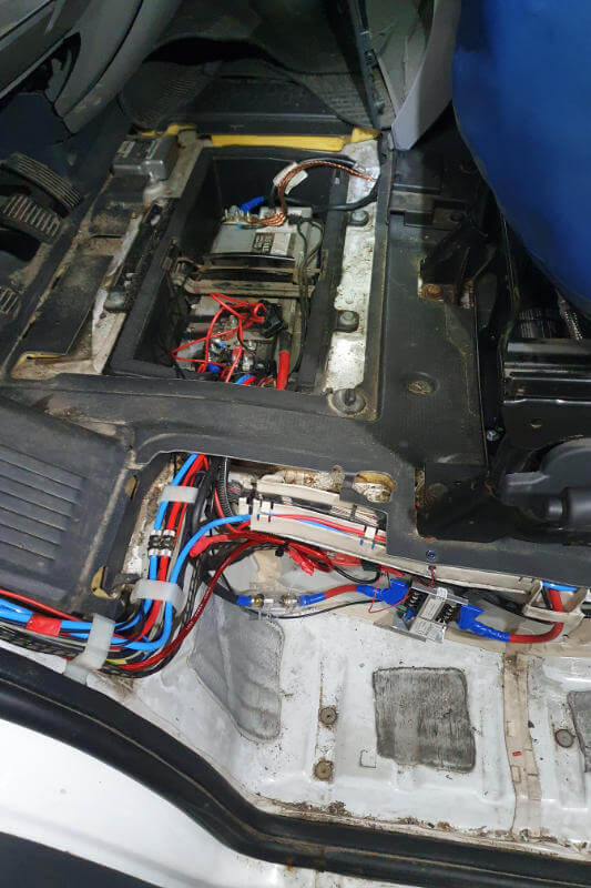 montaż zawieszenia pneumatycznego.