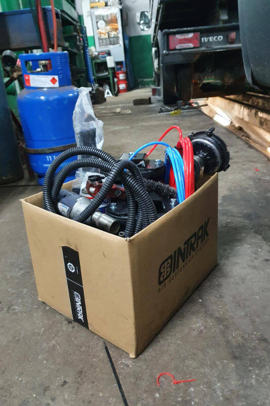 Zestaw zawieszenia pneumatycznego.