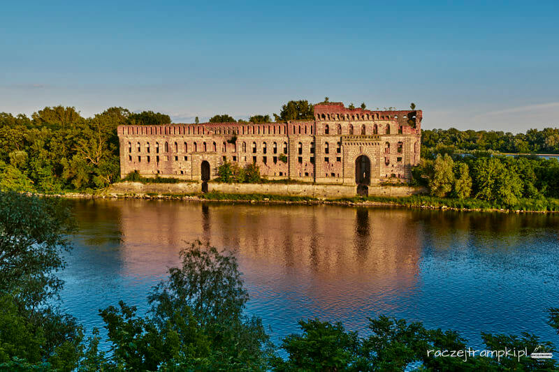 twierdza modlin spichlerz