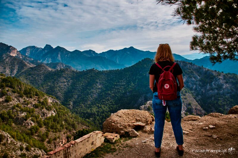 frigiliana białe miasteczko w andaluzji