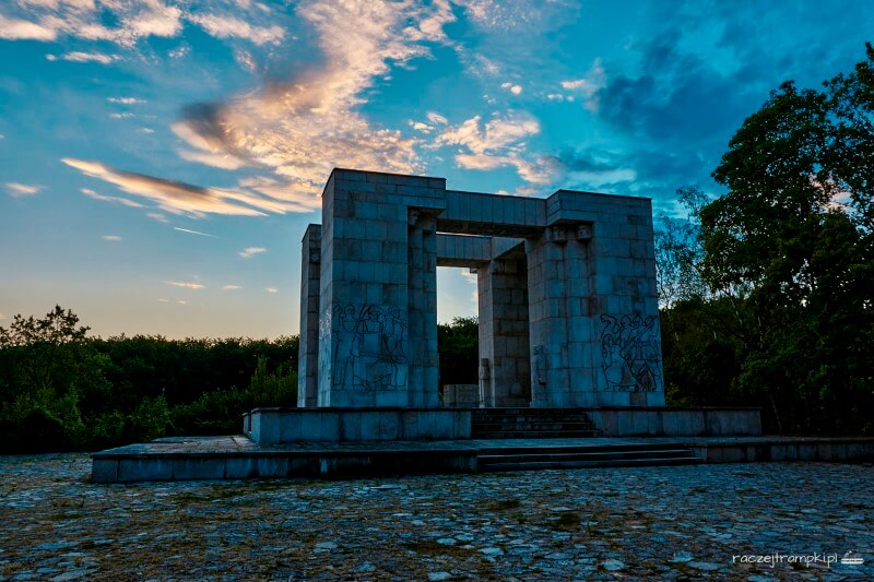 pomnik czynu powstańczego góra św anny opolskie