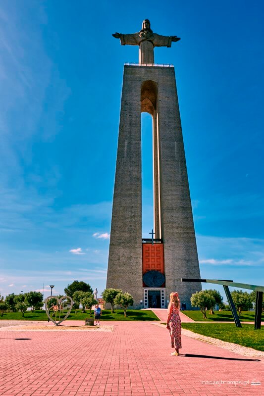 lizbona pomnik jezusa